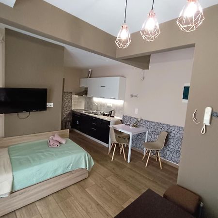Rotonda Citycenter Two Rooms Apart.New Renovated! Soluň Exteriér fotografie
