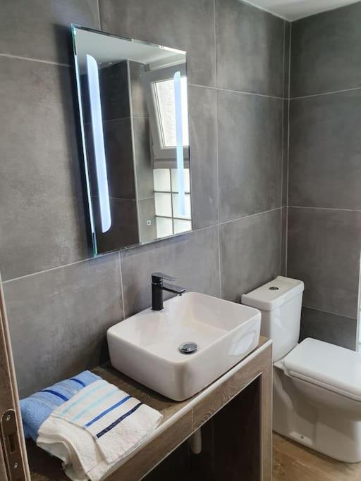 Rotonda Citycenter Two Rooms Apart.New Renovated! Soluň Exteriér fotografie