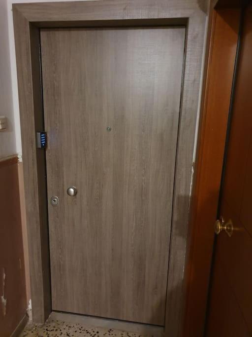 Rotonda Citycenter Two Rooms Apart.New Renovated! Soluň Exteriér fotografie