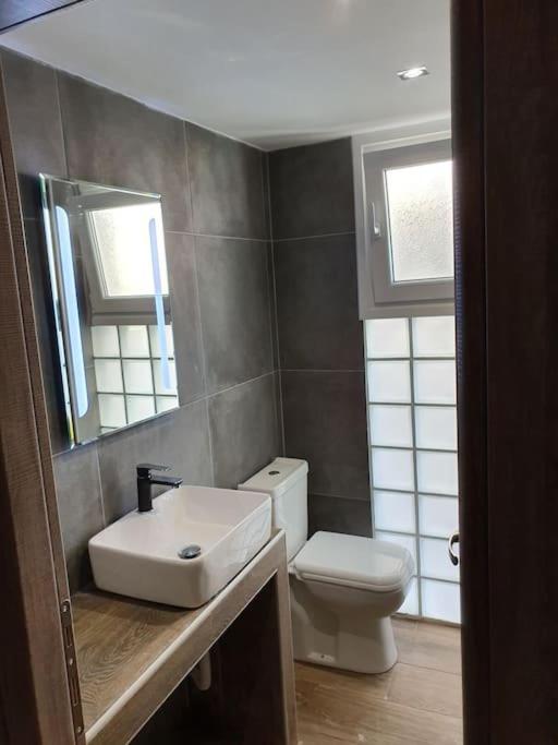Rotonda Citycenter Two Rooms Apart.New Renovated! Soluň Exteriér fotografie