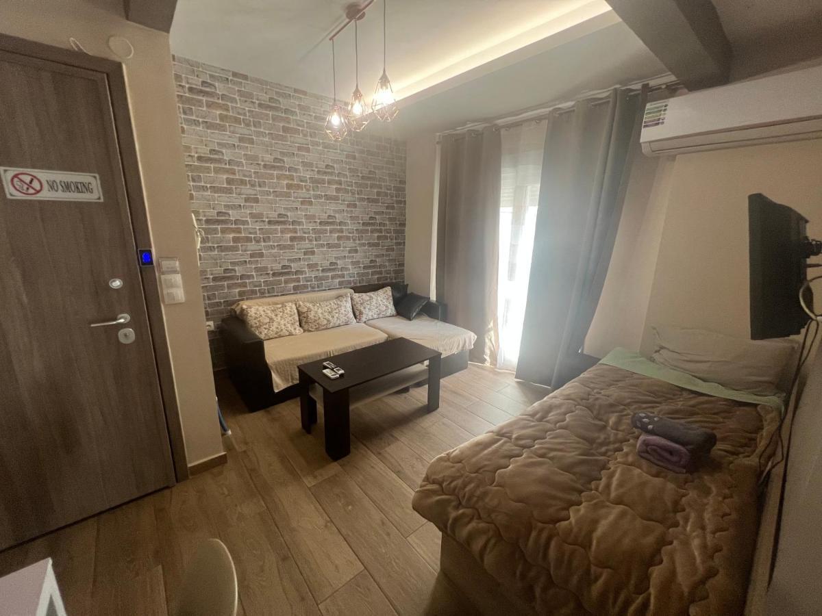 Rotonda Citycenter Two Rooms Apart.New Renovated! Soluň Exteriér fotografie